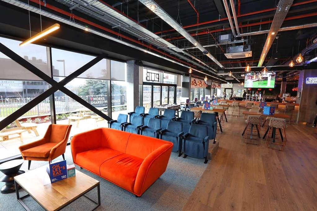 Village Hotel Southampton Eastleigh Restoran gambar